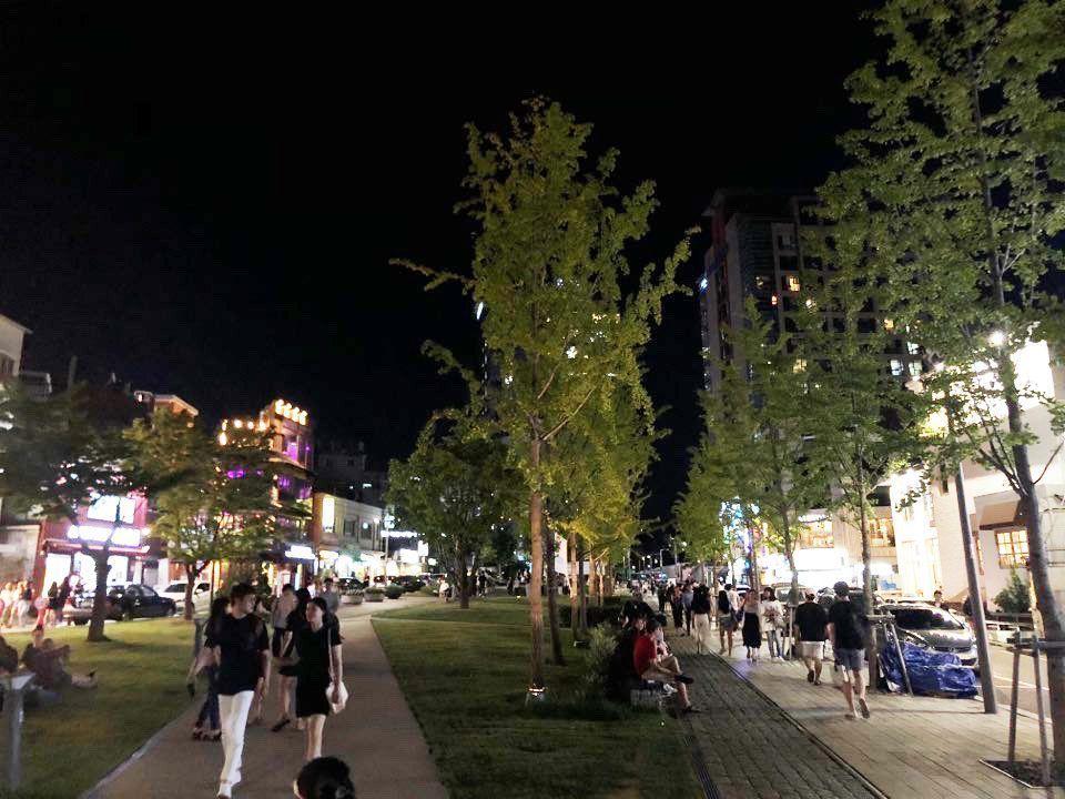 Koreans' Favorite Trending Spots In Seoul: Yeonnamdong, Seongsudong, Ikseondong, Mullaedong, Hannamdong And More! Trendiest Spots In Seoul"